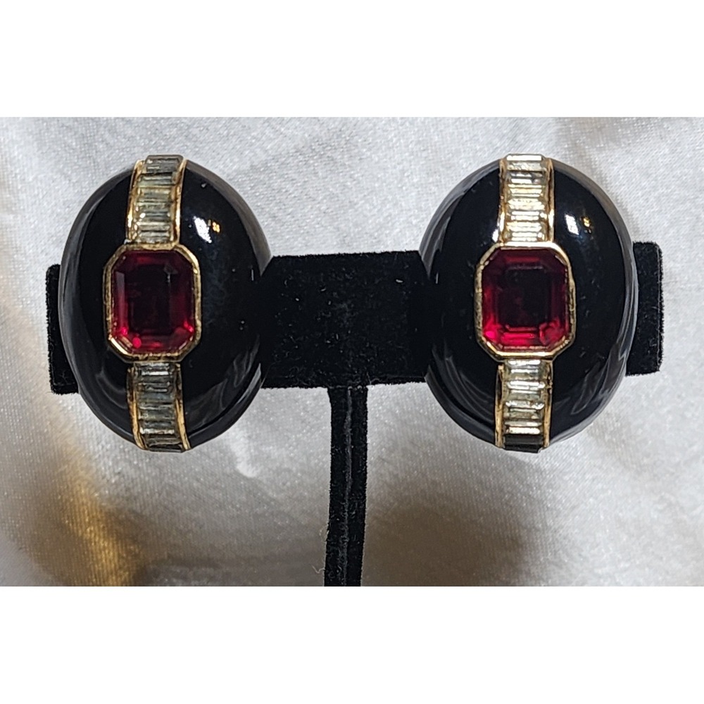 Vintage Ciner Black Enamel Red Glass Emerald Cut Rhinestone Clip-Ons Earrings